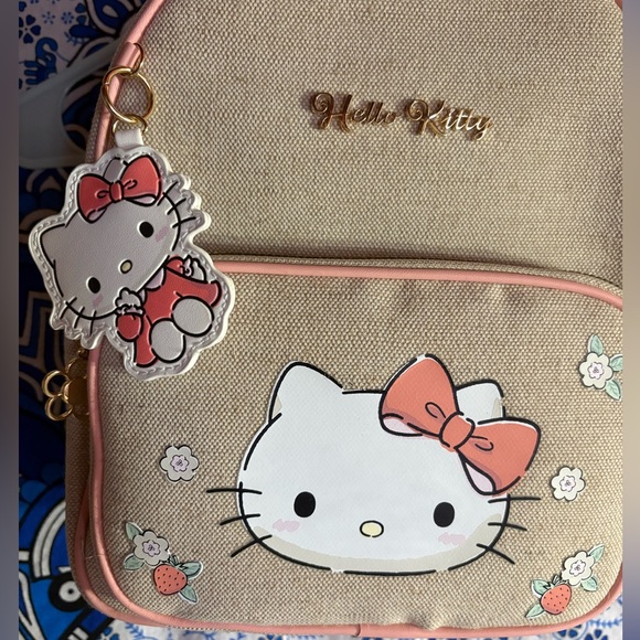 Hello Kitty Tan Backpack - Picture 2 of 4